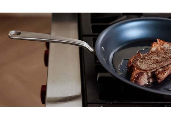 RM Gastro SPF 80 G - 4 égős gáztűzhely, nyitott állványon, alsó polccal