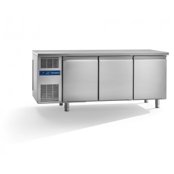 Studio54 - cukrászati hűtött munkaasztal 3 ajtós