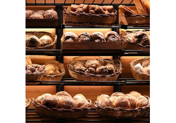 Kenyér, Zsemle és Baguette is sülhet az UNOX ChefLux a manuális sütőkben