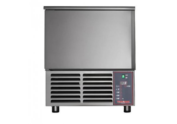 Tecnodom ATT05 EA - 2025 modell -sokkoló gyorshűtő-fagyasztó 5*GN1/1 v. 5*600*400 mm tálcás