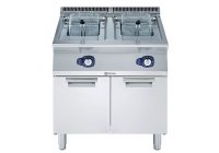 Electrolux Professional XP700 - 2x15 lt.-es gáz üzemű olajsütő, zárt alépítményen