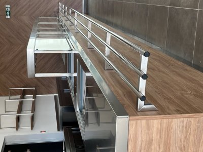 TLC önkiszolgáló pultsor