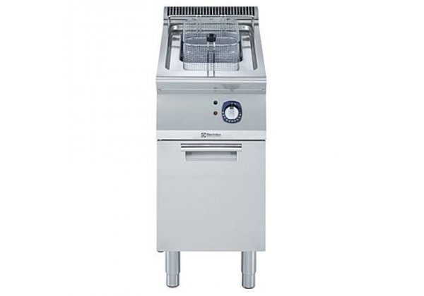 Electrolux Professional XP700 - 7 lt.-es elektromos olajsütő, zárt alépítményen,