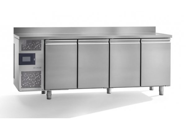 Studio-54 TOP Line 4P - 4 ajtós Prémium hűtött munkaasztal, GN1/1 belső méret, 288 lt., H 710 mm